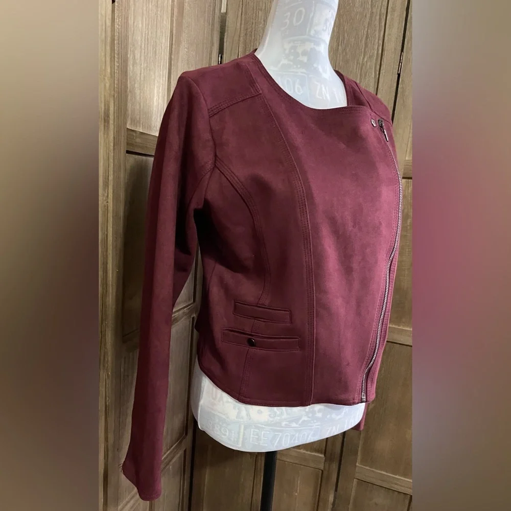 NWT Haute Monde Los Angeles Ladies’ Burgundy Suede Jacket. - Picture 2 of 9